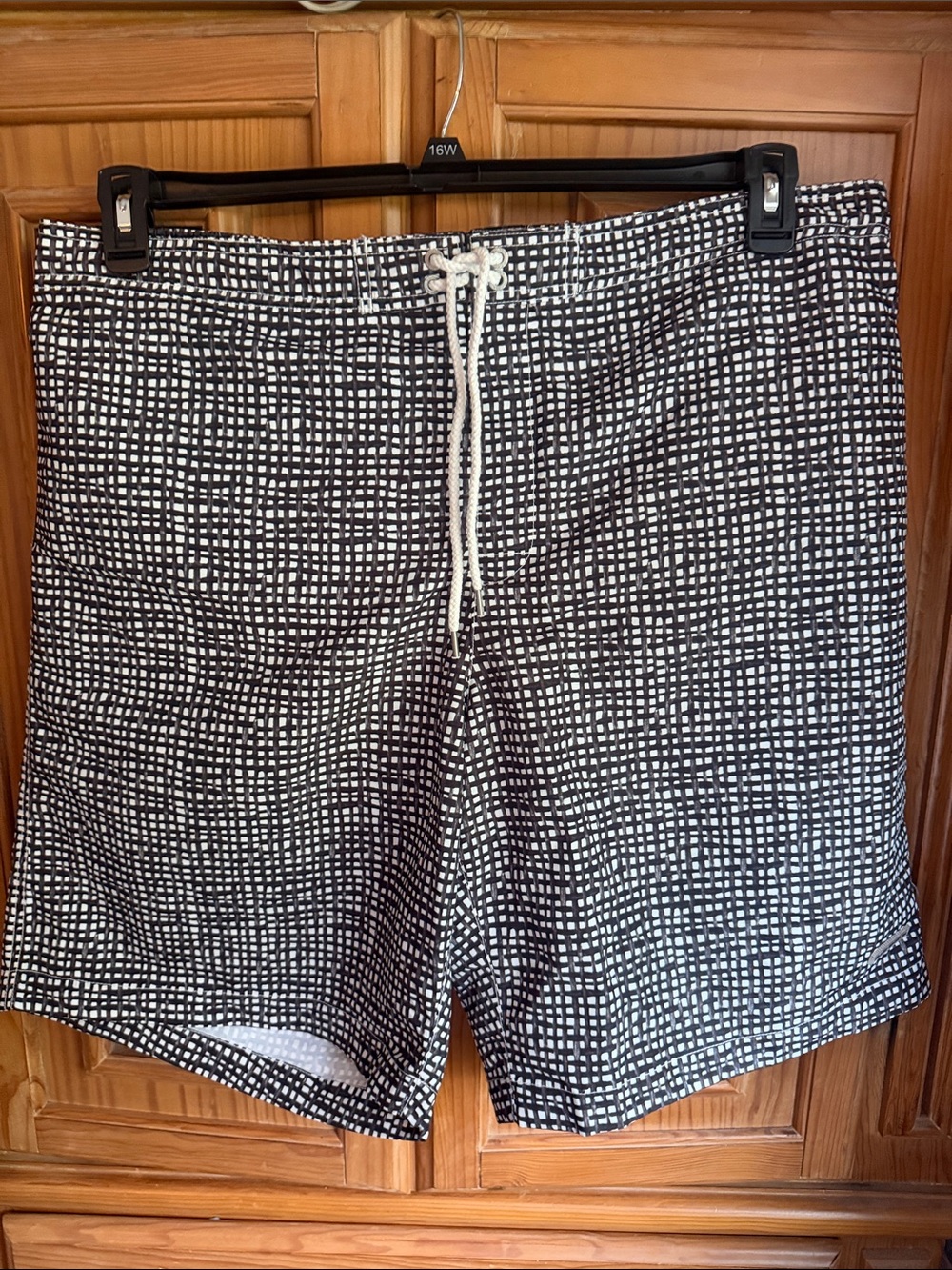Men's Black & White Patterned Drawstring swim trunks